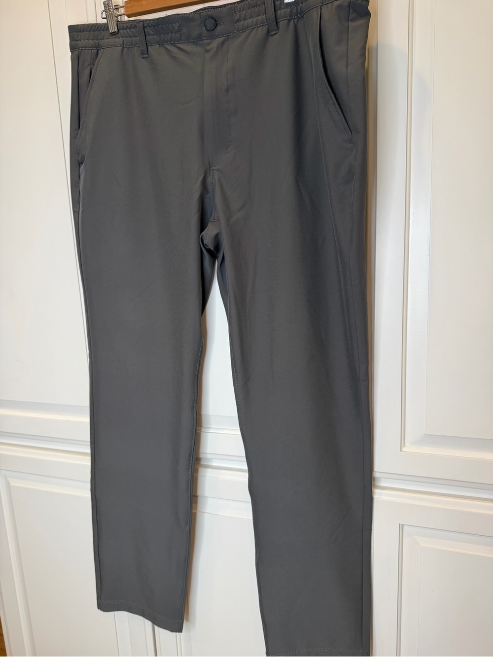 Men's Marc New York Darker Gray Straight-Leg Performance Pants